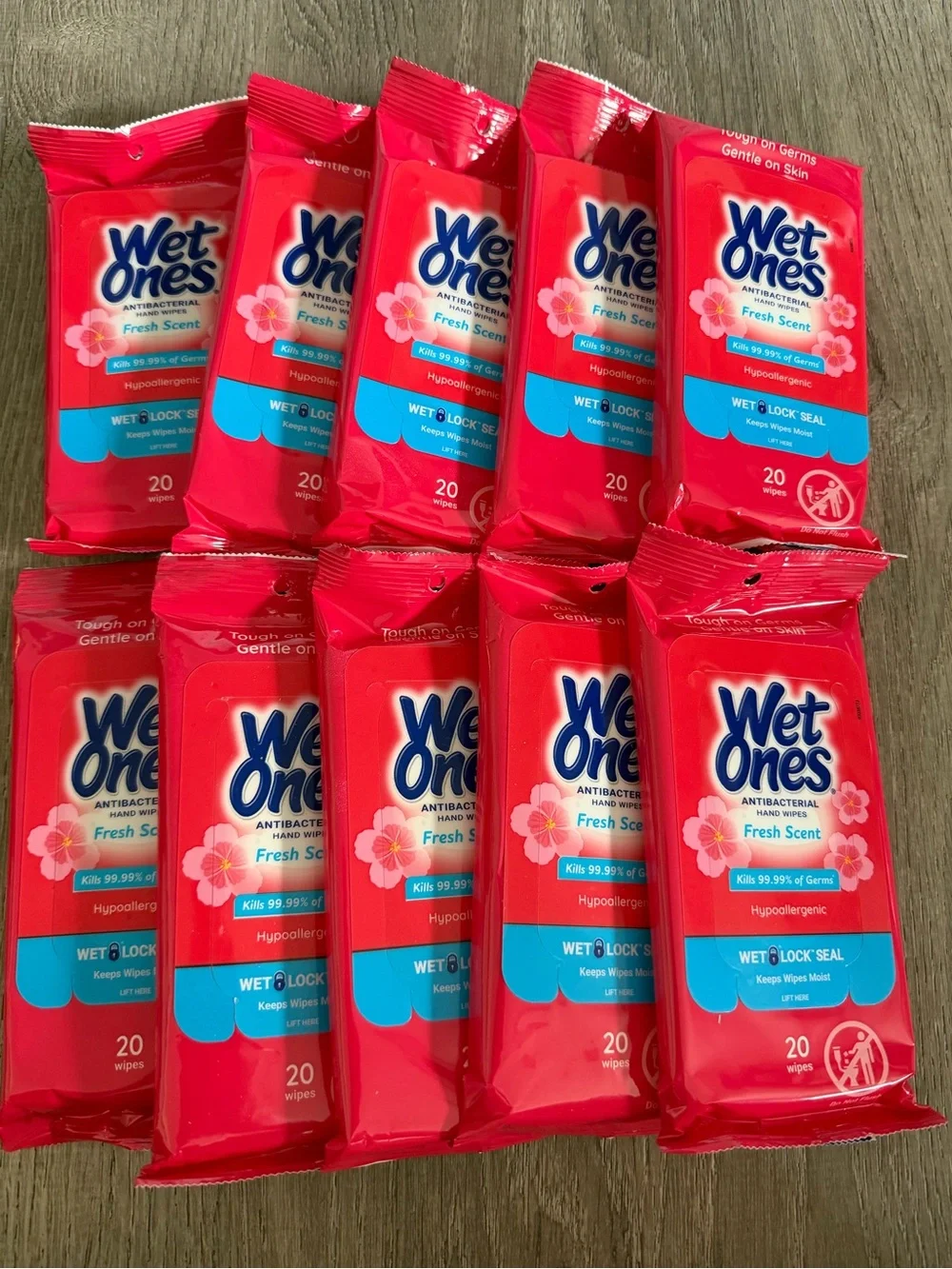 Wet ones Antibacterial Hand Wipes - Fresh Scent (Red) - 20 Count lot of 10